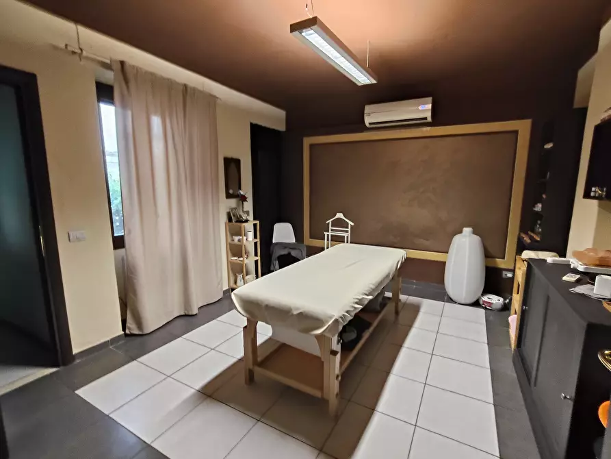 Immagine 9 di Bilocale in vendita  in centrale a Broni