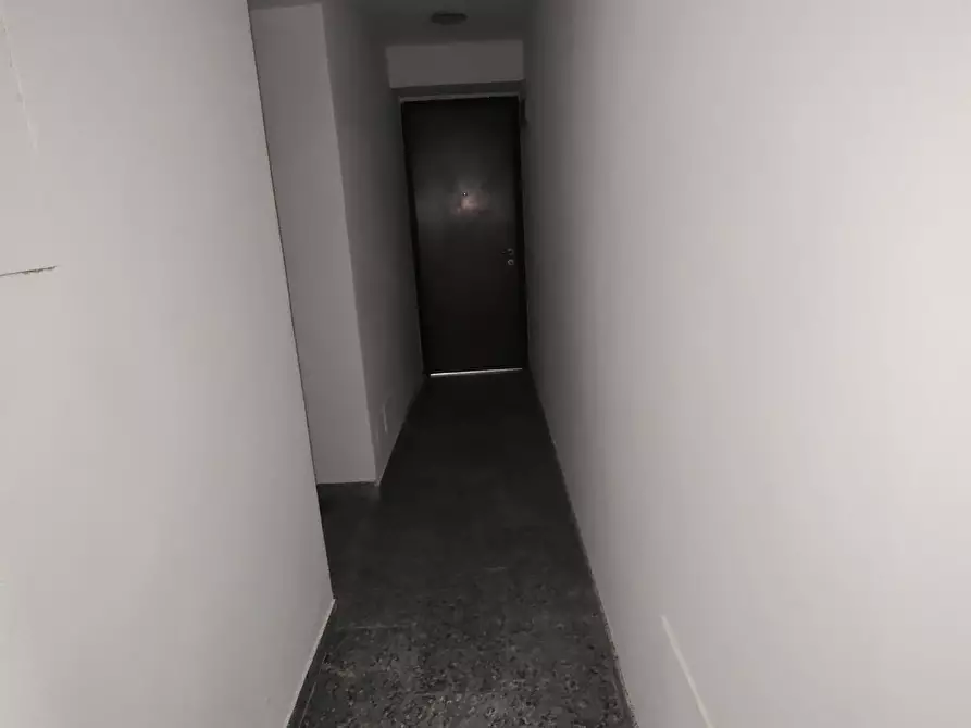 Immagine 21 di Locale commerciale in affitto  in Piazza XX Settembre a Castel San Giovanni