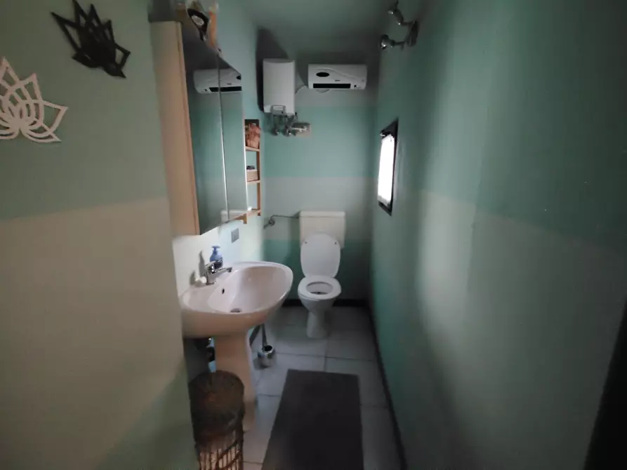 Immagine 7 di Bilocale in vendita  in centrale a Broni