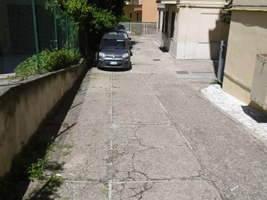 Immagine 18 di Trilocale in vendita  in PIAZZA DEI VISCONTI a Roma