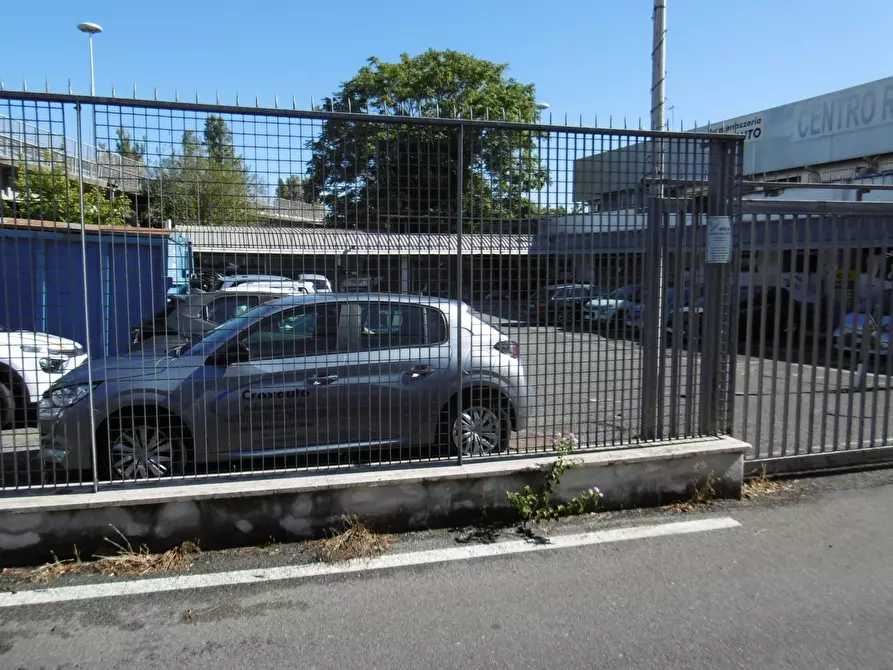 Immagine 10 di Capannone industriale in vendita  in VIA DELLA MAGLIANA a Roma