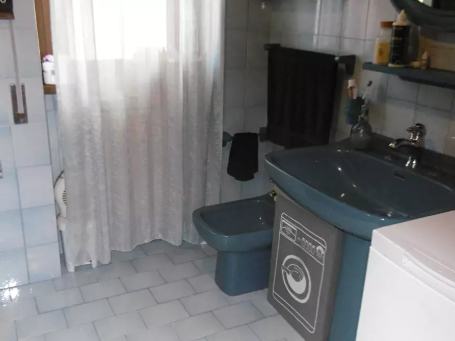 Immagine 20 di Trilocale in vendita  in VIA DEL FOSSO DI BRAVETTA a Roma