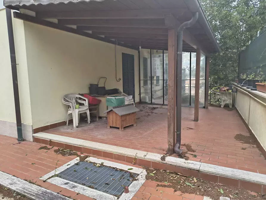 Immagine 23 di Appartamento in vendita  in Via Avegno a Roma