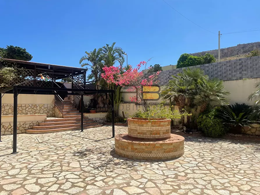 Immagine 4 di Villa in vendita  in Via Eleno a Erice
