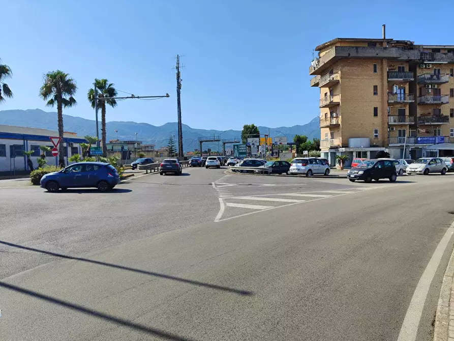 Immagine 1 di Quadrilocale in vendita  in Viale Unità d'Italia a Pompei