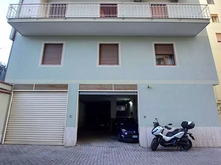 Immagine 5 di Pentalocale in vendita  in Via Medaglie D'Oro 388 a Salerno