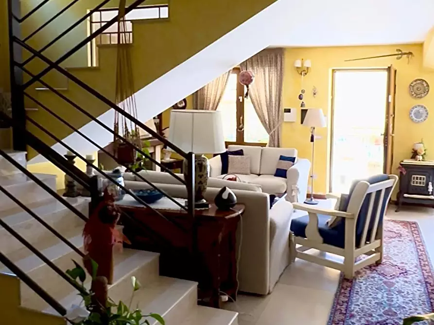 Immagine 4 di Villa in vendita  in Via Parco Donica 9 a Fisciano