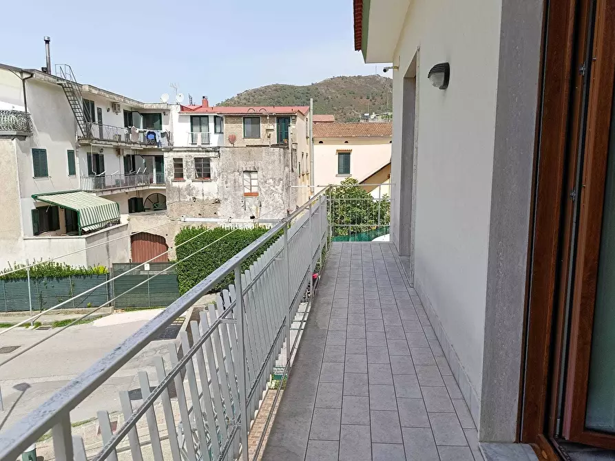 Immagine 23 di Pentalocale in vendita  in Via Giuseppe Vitale 64 a Cava De' Tirreni