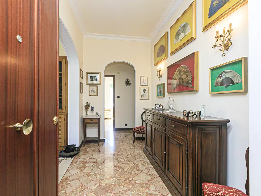 Immagine 2 di Quadrilocale in vendita  in Via Fratelli Gazzo 22/14 a Serra Riccò