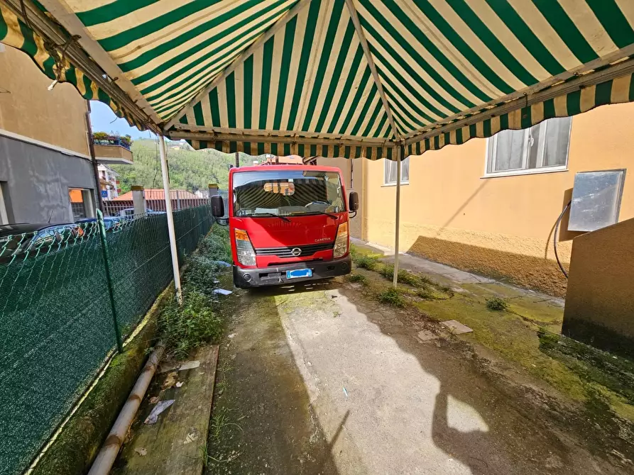 Immagine 40 di Bilocale in vendita  a Genova