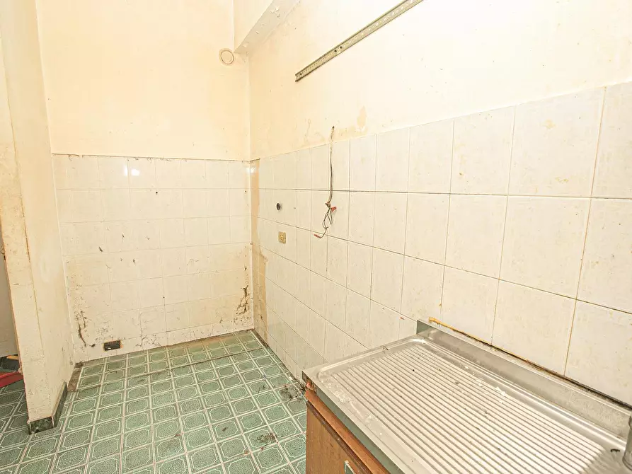 Immagine 9 di Quadrilocale in vendita  in Via G.B. Gaulli 12 A a Genova