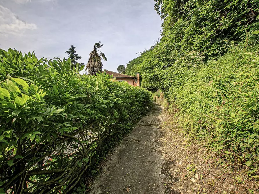 Immagine 46 di Bilocale in vendita  in Salita Castrofino a Genova