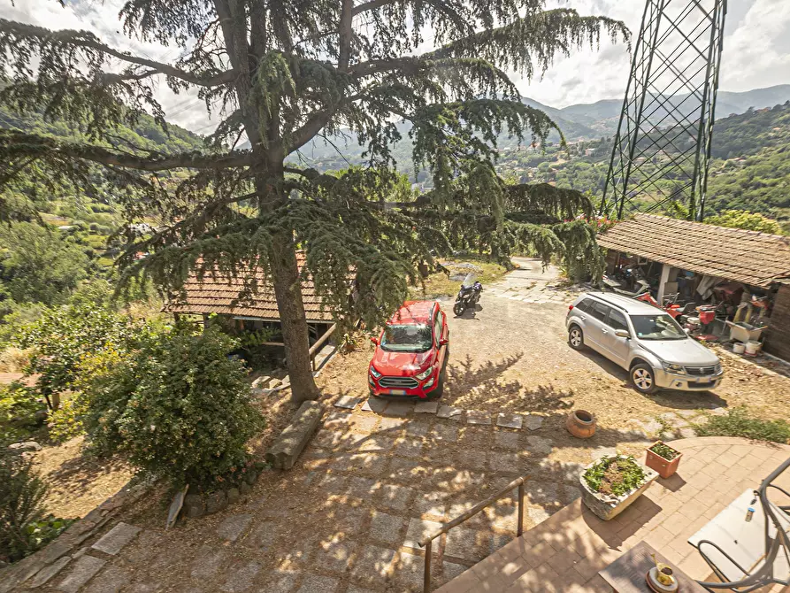 Immagine 50 di Villa in vendita  in Via privata Scanduè 23 a Serra Riccò