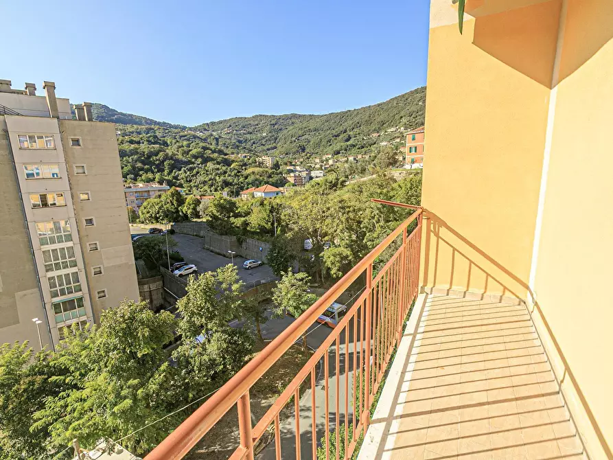 Immagine 19 di Pentalocale in vendita  in Via delle Acacie 10 a Genova