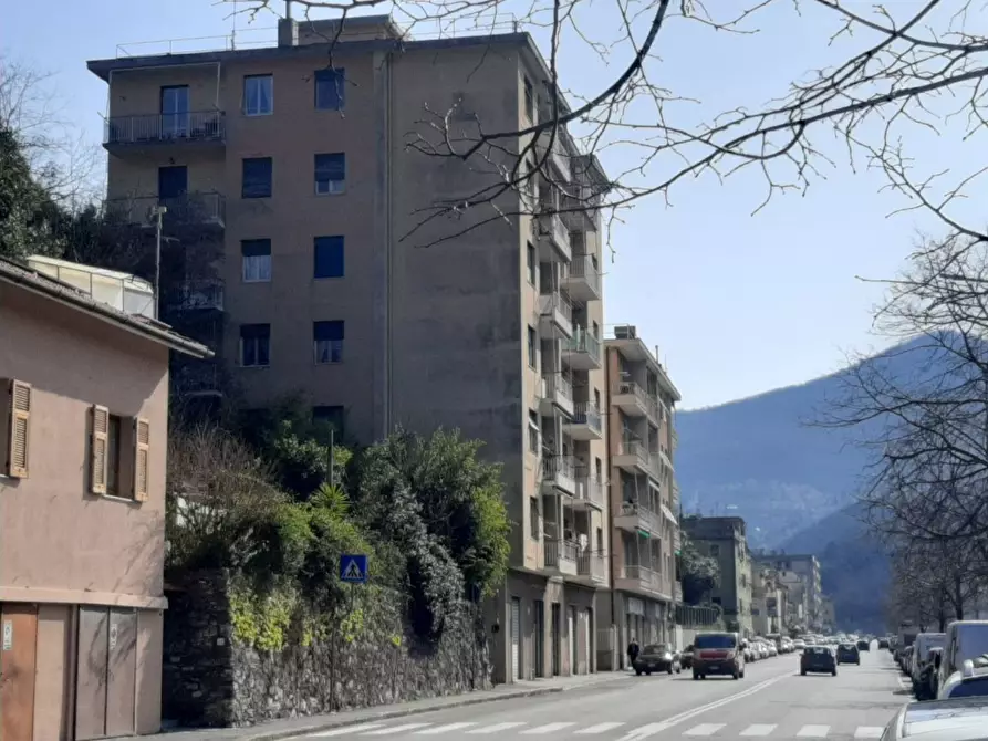 Immagine 1 di Bilocale in vendita  a Genova