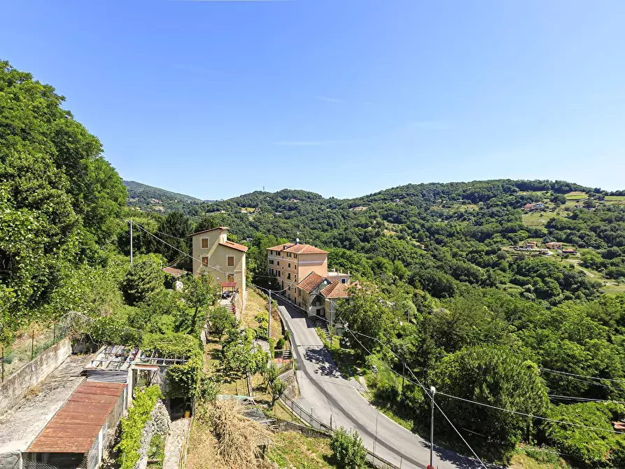 Immagine 8 di Pentalocale in vendita  in Via Primo Cavallieri 55 a Campomorone