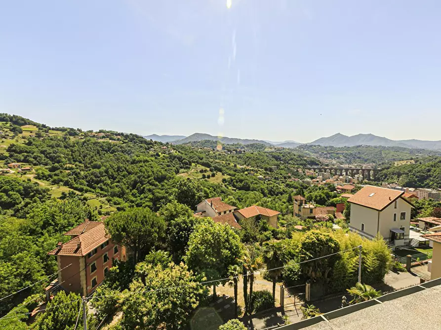 Immagine 12 di Pentalocale in vendita  in Via Primo Cavallieri 55 a Campomorone