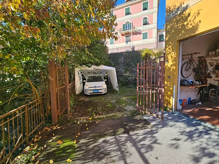 Immagine 1 di Garage in vendita  in Via Antonio Gavino 44 R a Campomorone