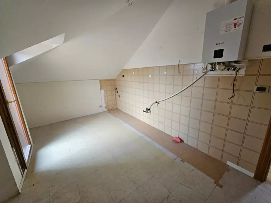 Immagine 22 di Pentalocale in vendita  in Via Benedetto da Cesino 38A a Genova