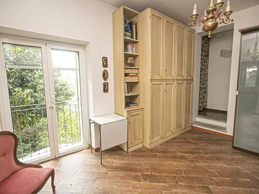 Immagine 31 di Villa in vendita  in Via privata Scanduè 23 a Serra Riccò