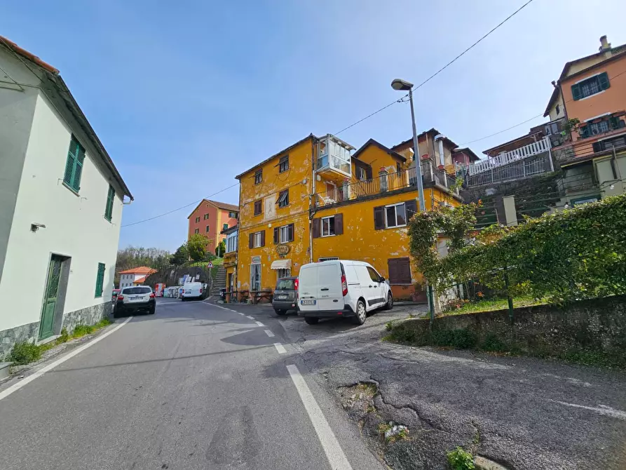 Immagine 3 di Attività commerciale in vendita  in Via Gaiazza 143A a Genova