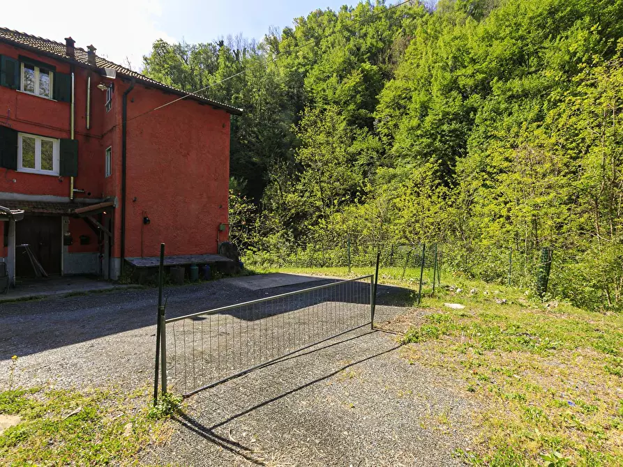 Immagine 28 di Trilocale in vendita  in Via San Martino 85 a Ceranesi