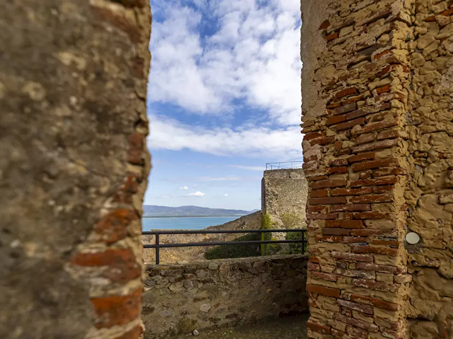 Immagine 17 di Appartamento in vendita  in Via della Rocca 1 a Monte Argentario