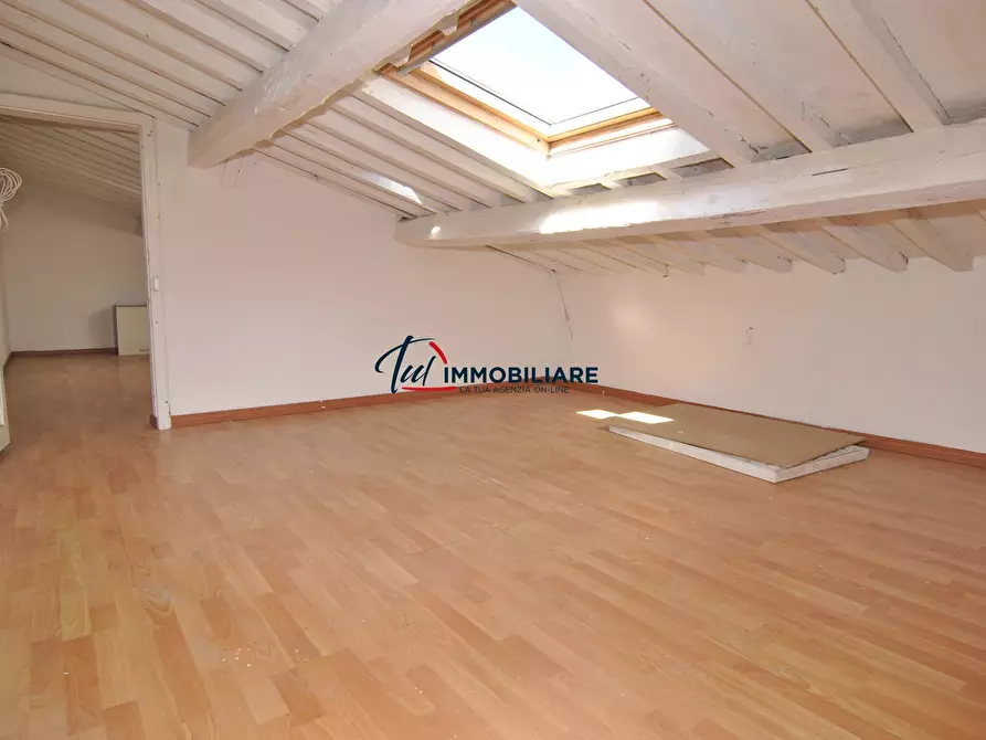 Immagine 23 di Attico in vendita  in Via della Cinta Esterna 16 a Livorno