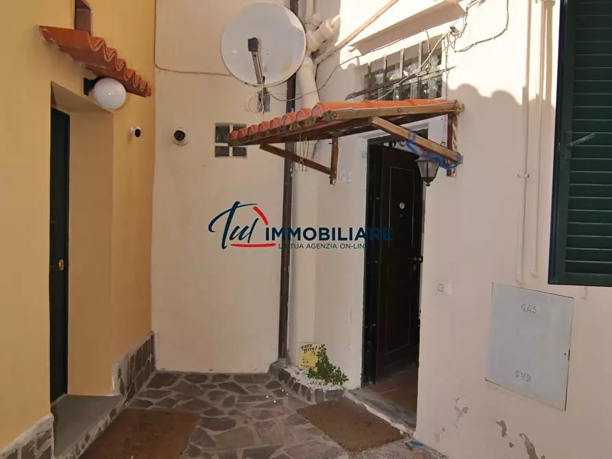 Immagine 2 di Bilocale in vendita  in Via Maggi 103 a Livorno