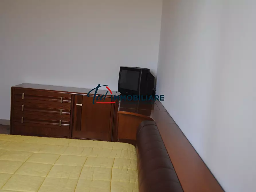 Immagine 29 di Pentalocale in vendita  in Viale Cassa di Risparmio 37 a Livorno