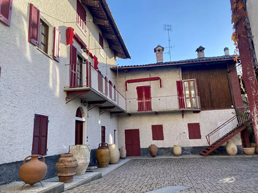 Immagine 3 di Villa in vendita  in Via Madonna della Neve 66 a Clavesana