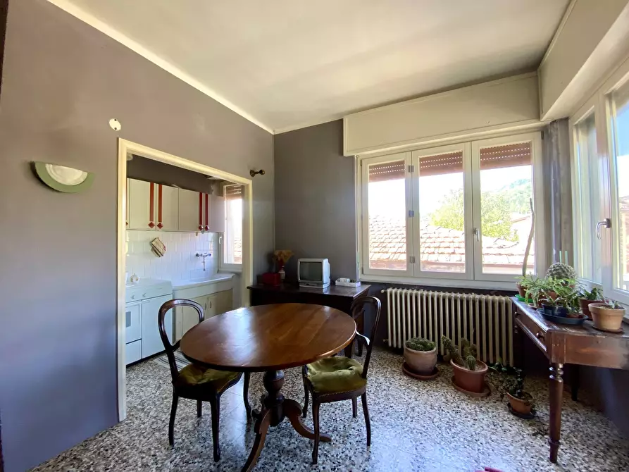 Immagine 13 di Trilocale in vendita  in SP661 16 a Monchiero