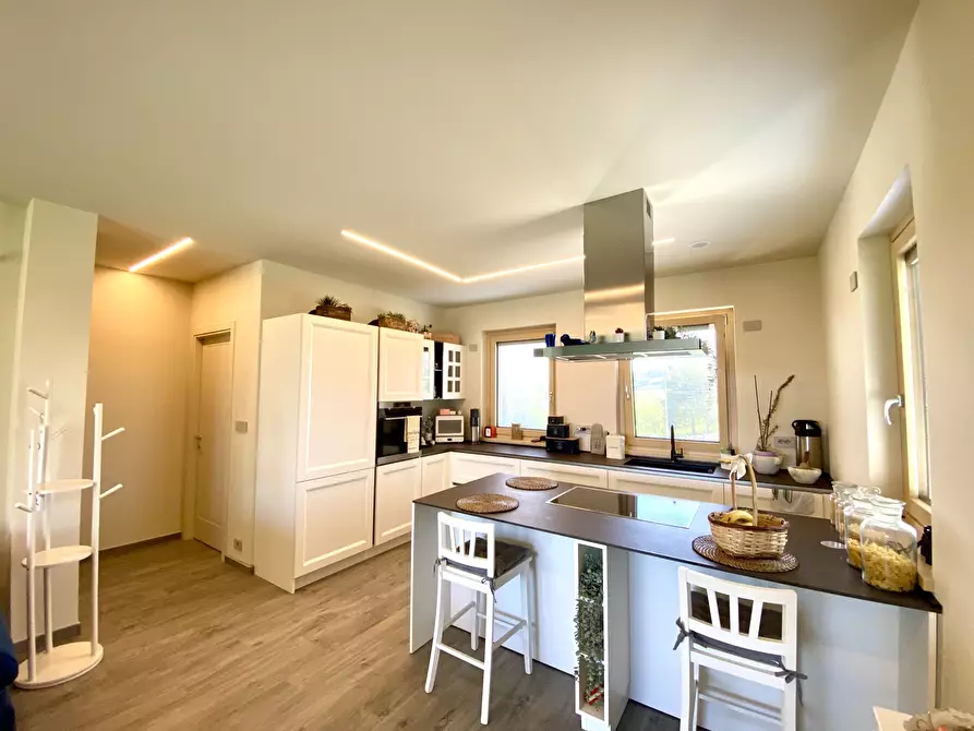 Immagine 11 di Casa indipendente in vendita  in Località Coste Baraccone 5 a Serravalle Langhe