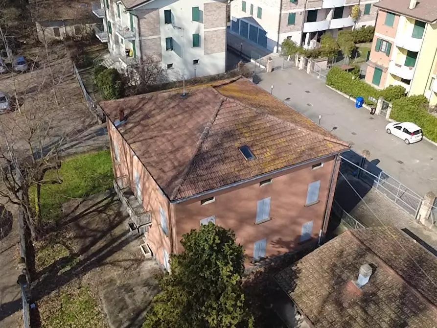 Immagine 3 di Villa in vendita  in Strada Cornazzano 3 a Sissa Trecasali