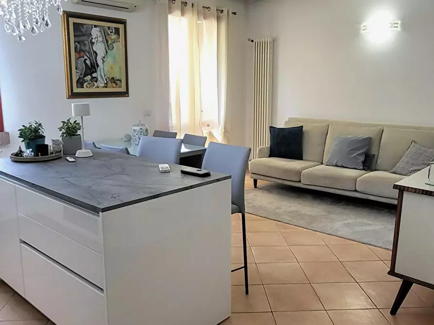 Immagine 1 di Trilocale in vendita  in Via F. Frati 1 a Sissa Trecasali