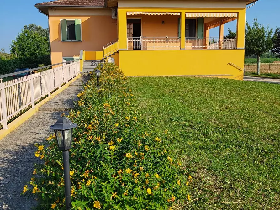 Immagine 53 di Villa in vendita  in Strada Cinta Fossa 6a a Roccabianca