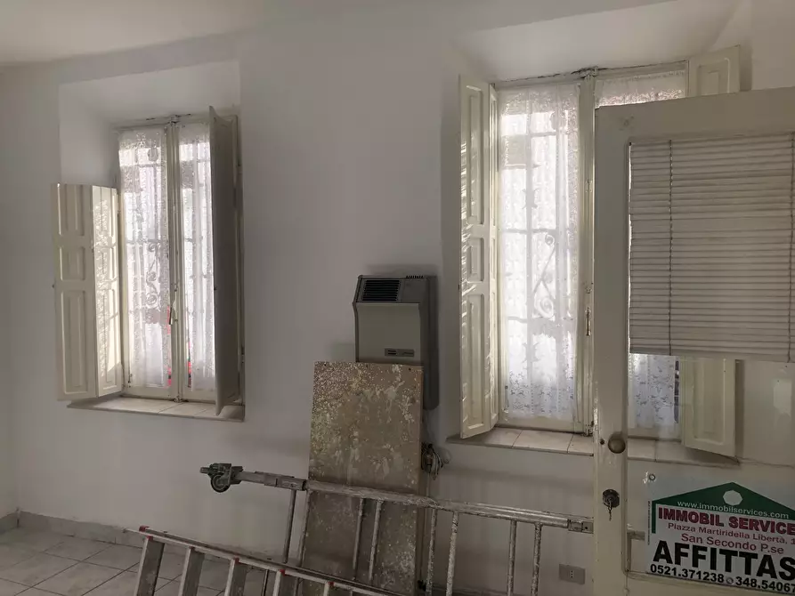 Immagine 4 di Locale commerciale in affitto  a San Secondo Parmense