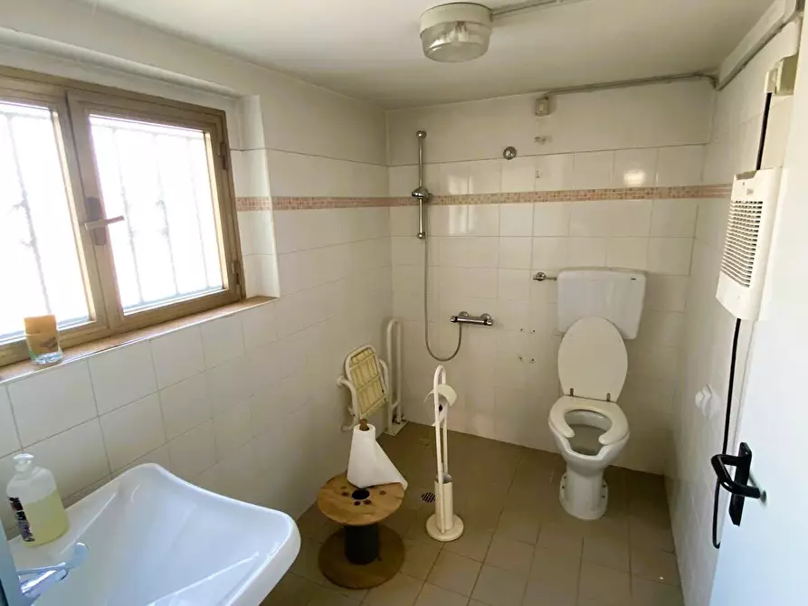 Immagine 19 di Attività artigianale in affitto  in Via Gaetano Donizetti 5 a San Secondo Parmense