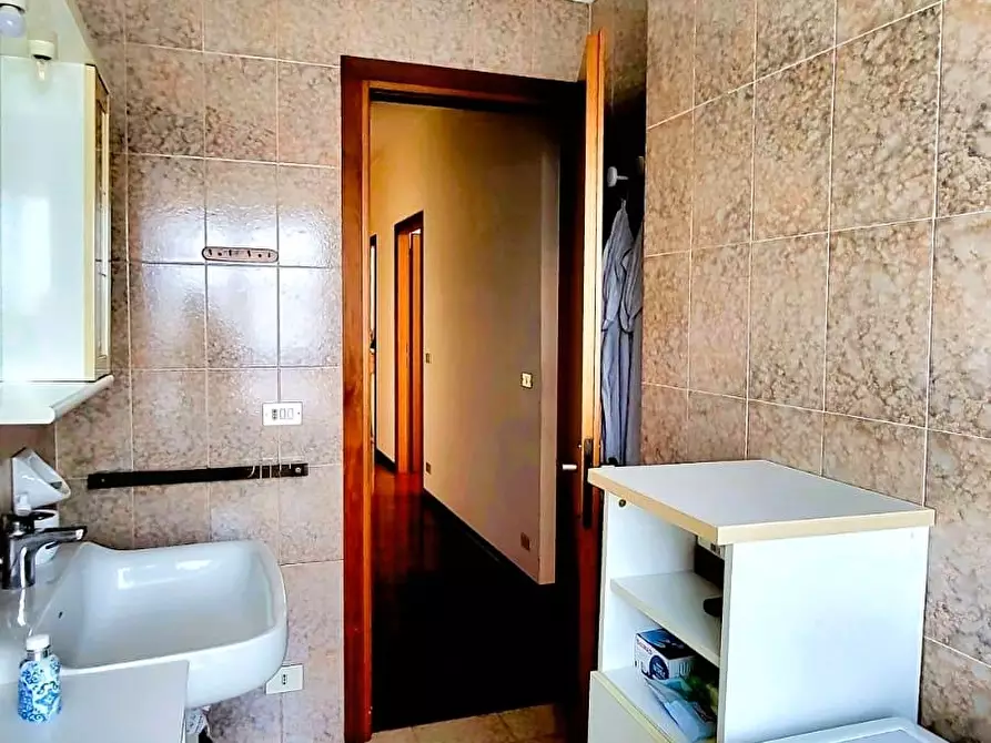 Immagine 17 di Quadrilocale in vendita  in Via Pietro Nenni 38 a Fontanellato