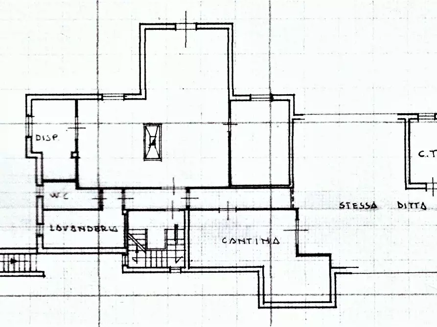 Immagine 31 di Villa in vendita  a Montemarciano