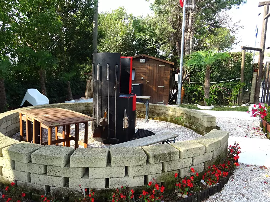 Immagine 8 di Rustico / casale in vendita  a Ostra Vetere
