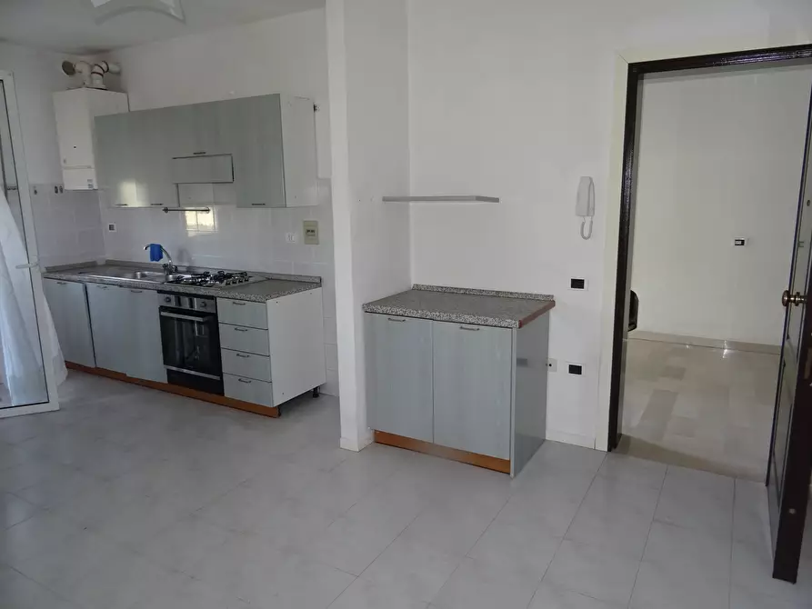 Immagine 3 di Bilocale in vendita  a Fano