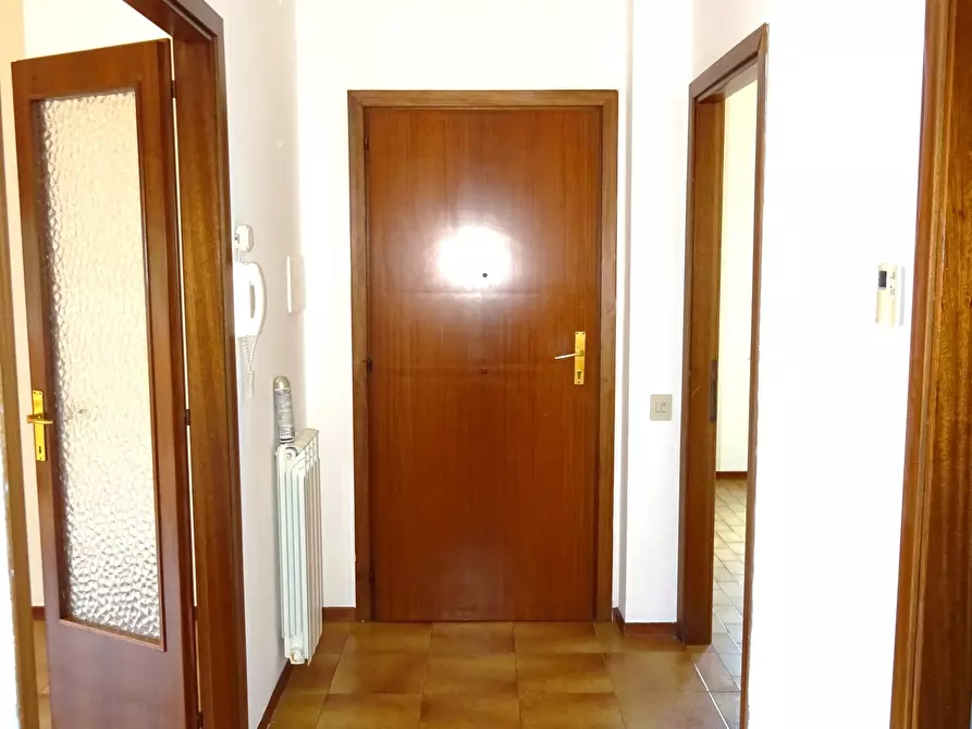 Immagine 5 di Quadrilocale in vendita  a Serra De' Conti