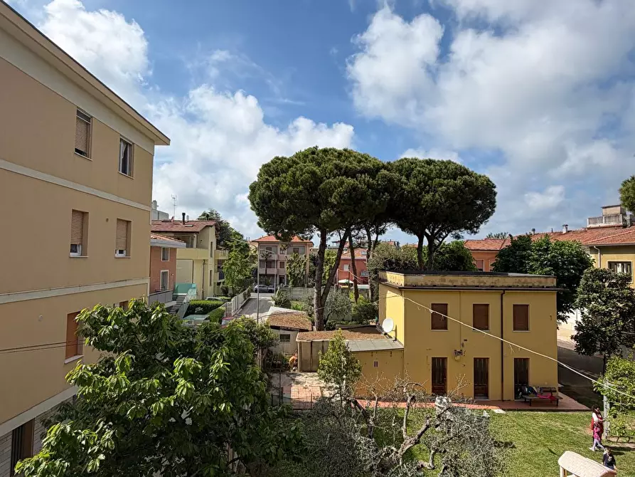 Immagine 2 di Quadrilocale in vendita  a Senigallia