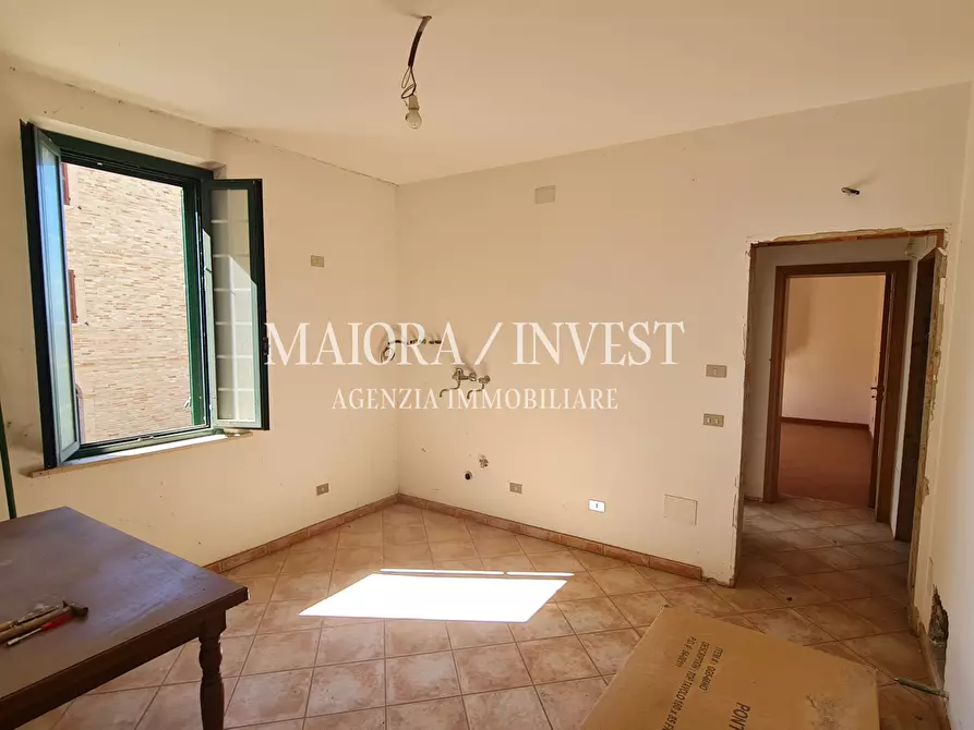 Immagine 17 di Quadrilocale in vendita  in SP23 24 a Montalto Delle Marche