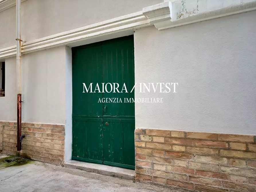 Immagine 22 di Pentalocale in vendita  in via Crucioli a Grottammare