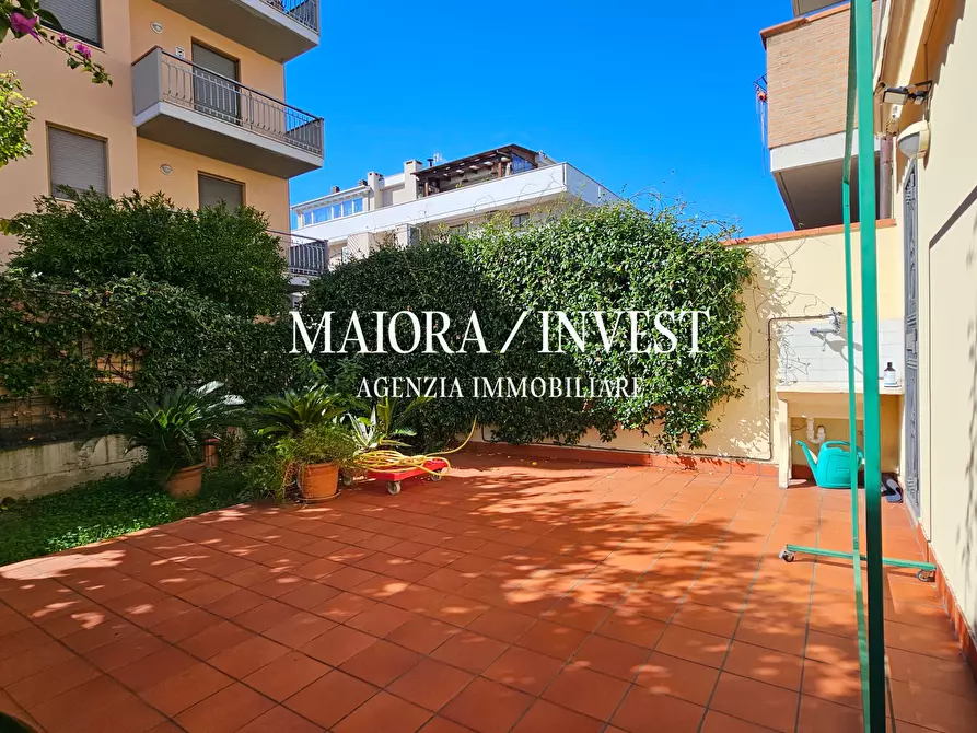 Immagine 13 di Bilocale in vendita  in Via del Perugino a San Benedetto Del Tronto