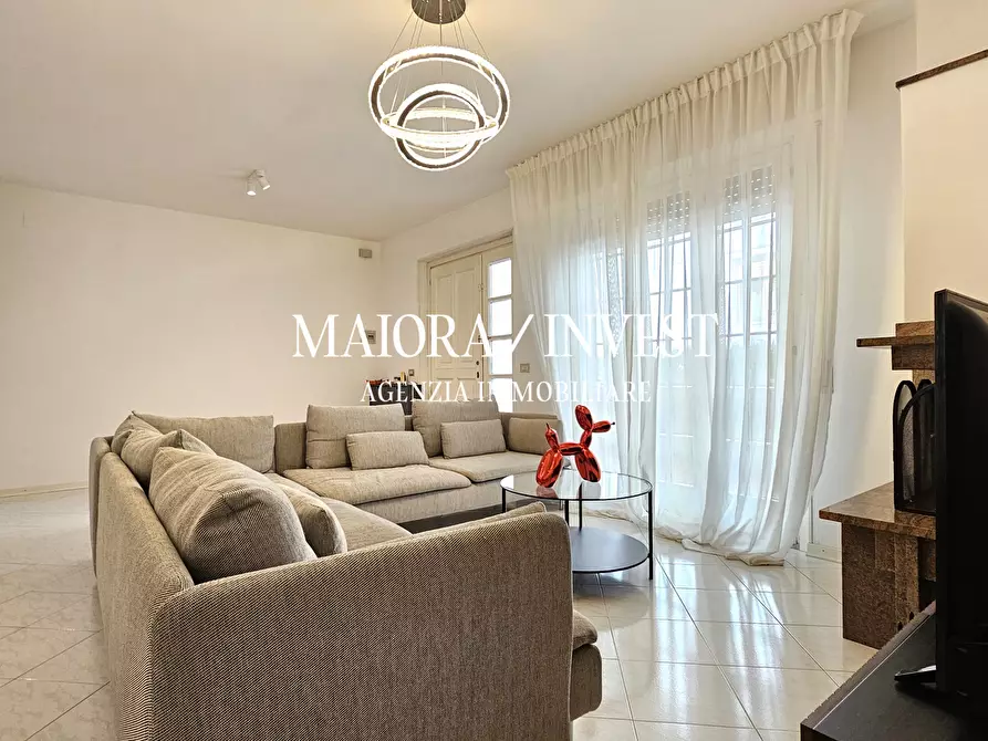 Immagine 5 di Villa in vendita  a Grottammare