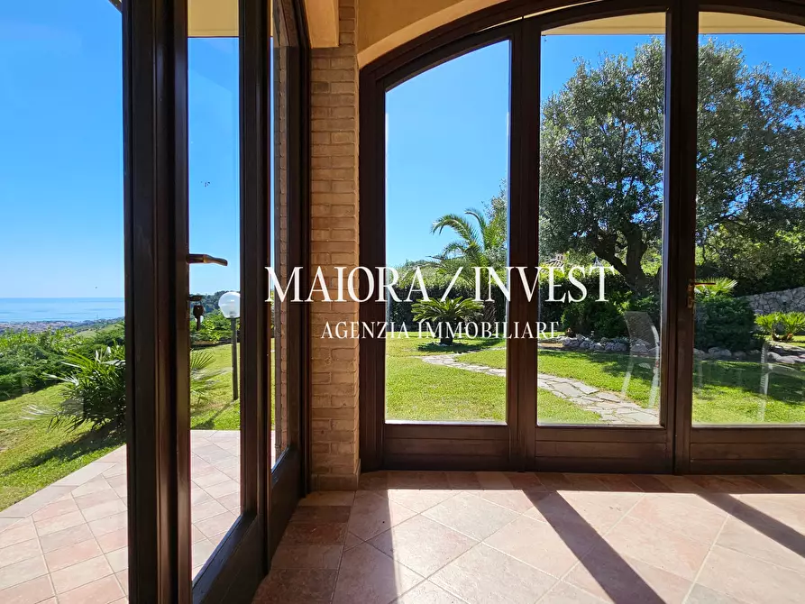 Immagine 10 di Villa in vendita  a Acquaviva Picena