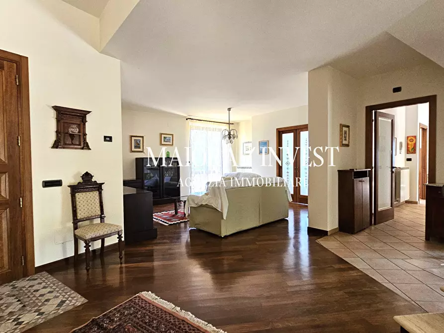 Immagine 12 di Villa in vendita  a Acquaviva Picena